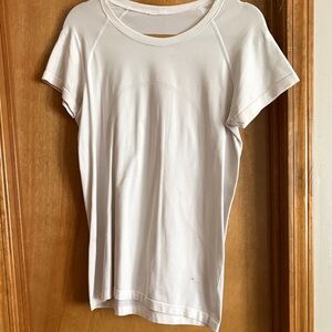 Lululemon Athletica Cream Short Sleeve Top